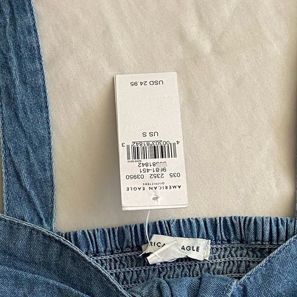 American Eagle crop top - Picture 2 of 2